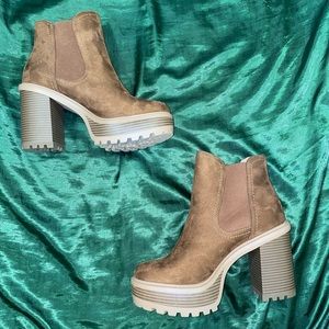 Tan Ankle boots